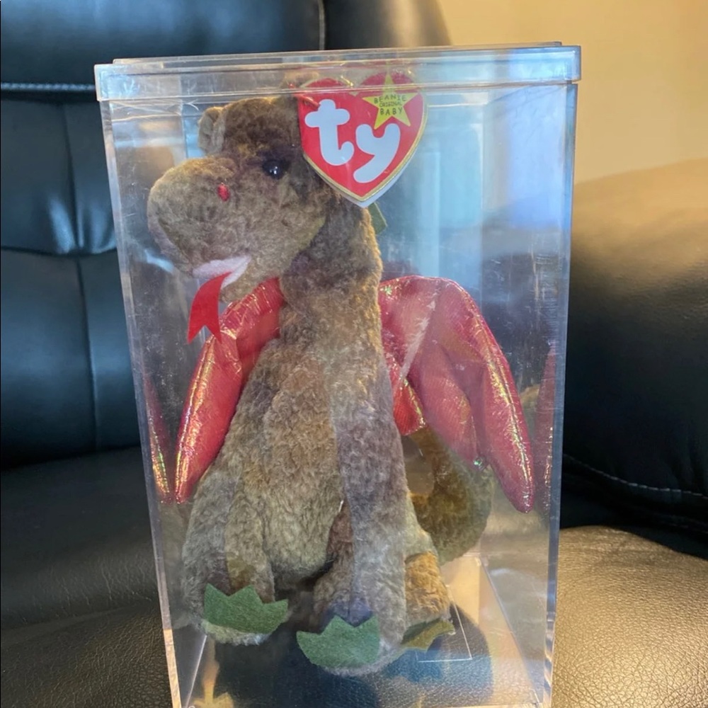 TY Beanie Baby Scorch The Daragon